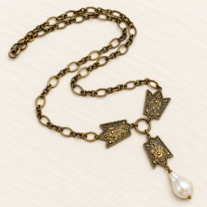 Deco Floral & Pearl Necklace