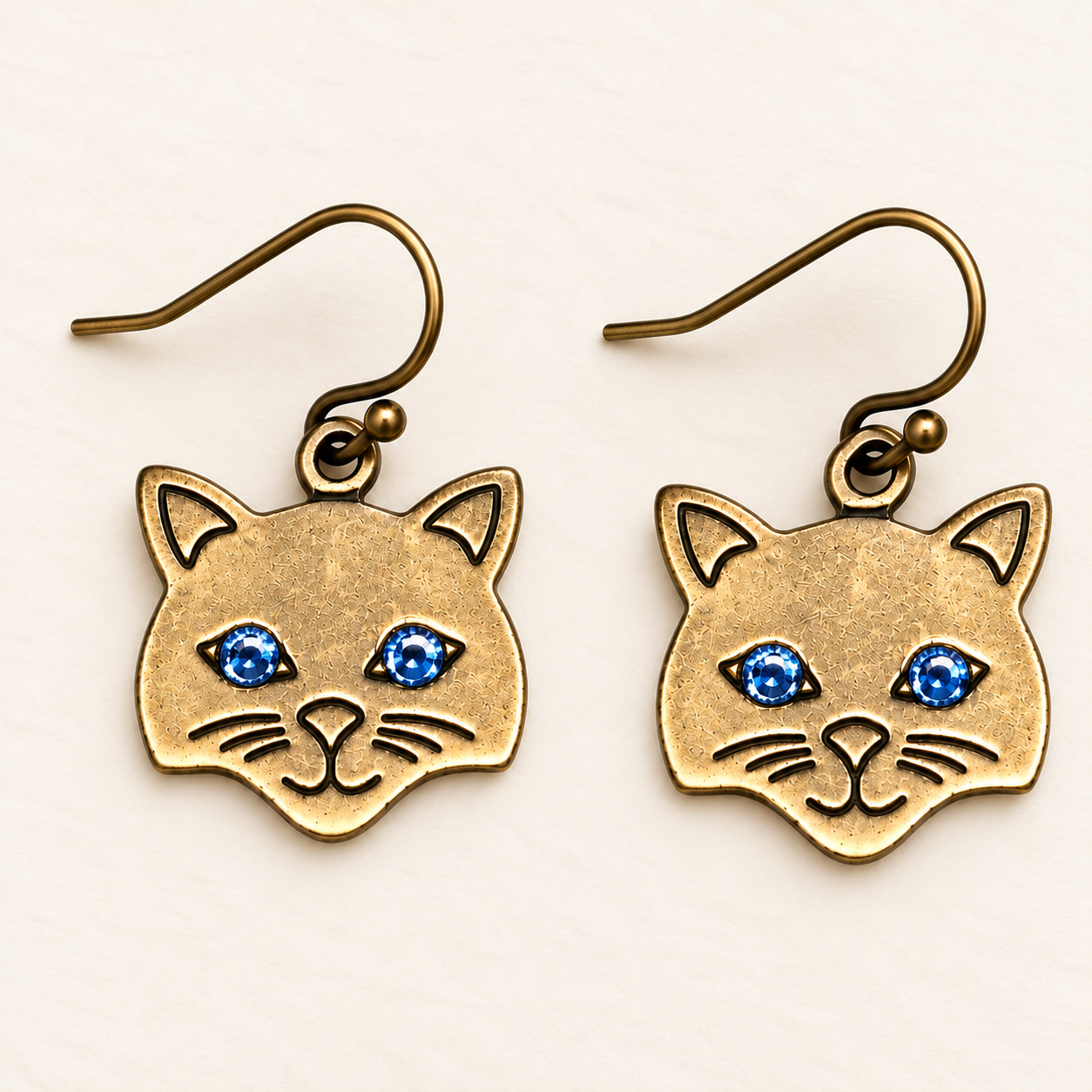 Sparkly Eyed Cat Earrings - Image 2