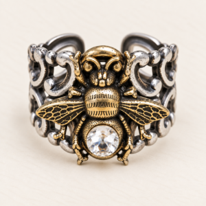 Sweet Bee Ring
